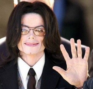 Michael Jackson is just creepy looking now. Damn!